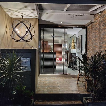 Check In Saladaeng (Adults Only) Hotel Bangkok Ngoại thất bức ảnh
