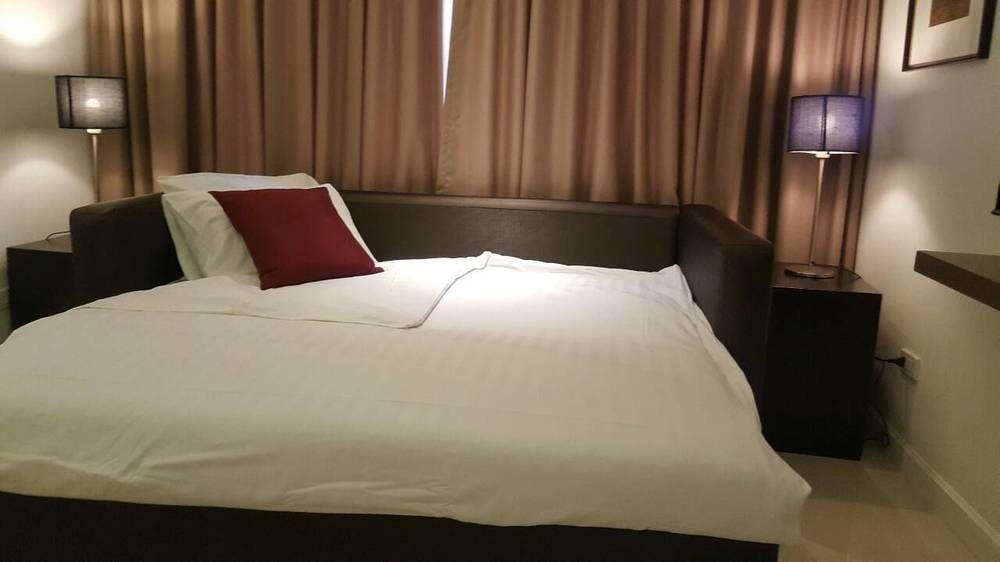 Check In Saladaeng (Adults Only) Hotel Bangkok Ngoại thất bức ảnh