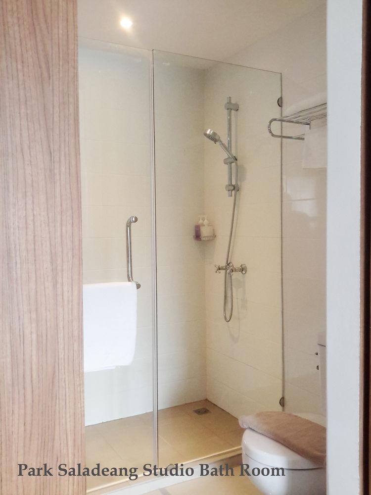 Check In Saladaeng (Adults Only) Hotel Bangkok Ngoại thất bức ảnh