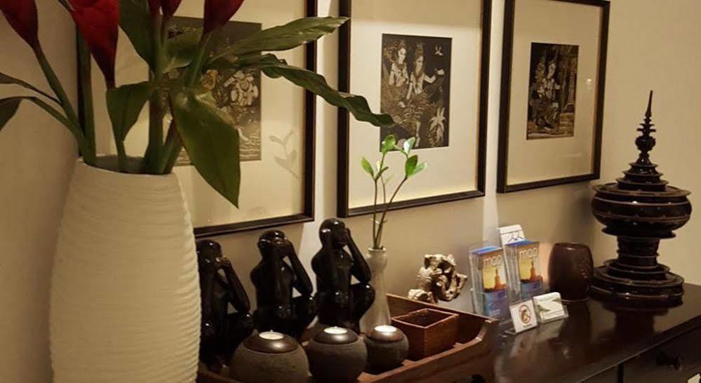 Check In Saladaeng (Adults Only) Hotel Bangkok Ngoại thất bức ảnh