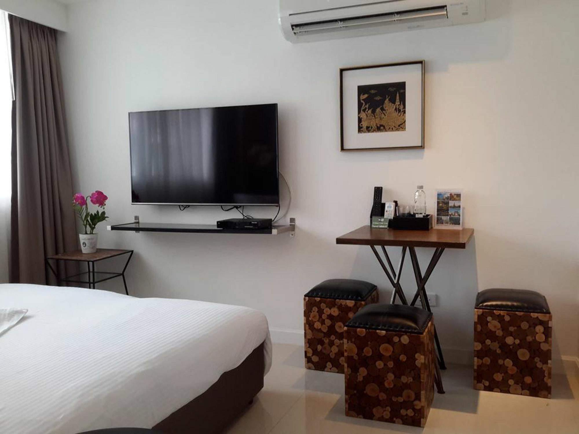 Check In Saladaeng (Adults Only) Hotel Bangkok Ngoại thất bức ảnh