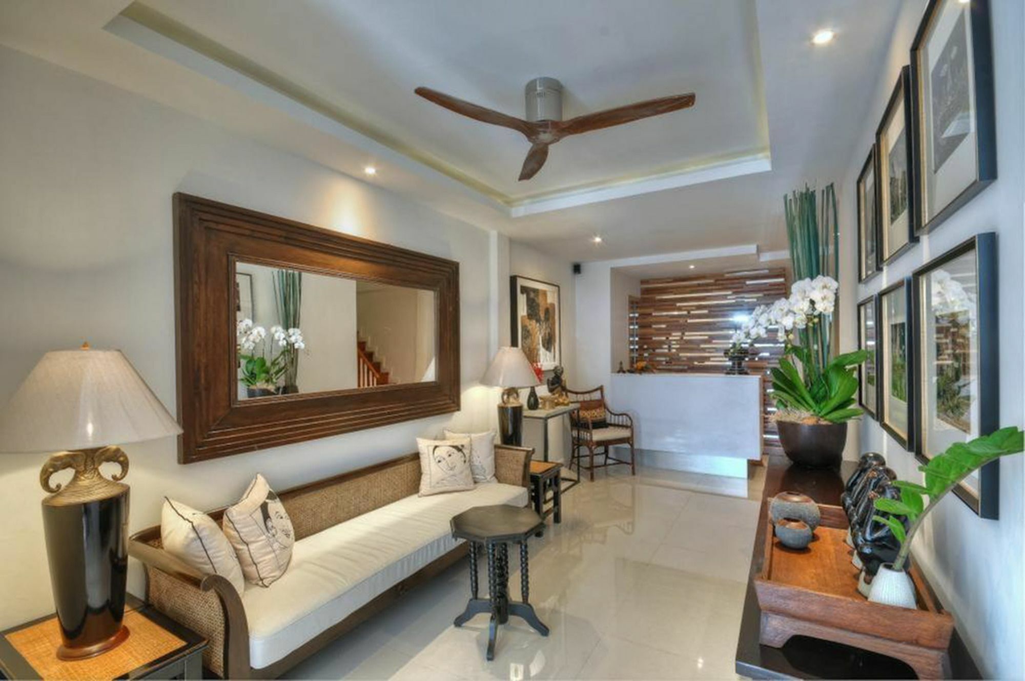 Check In Saladaeng (Adults Only) Hotel Bangkok Ngoại thất bức ảnh