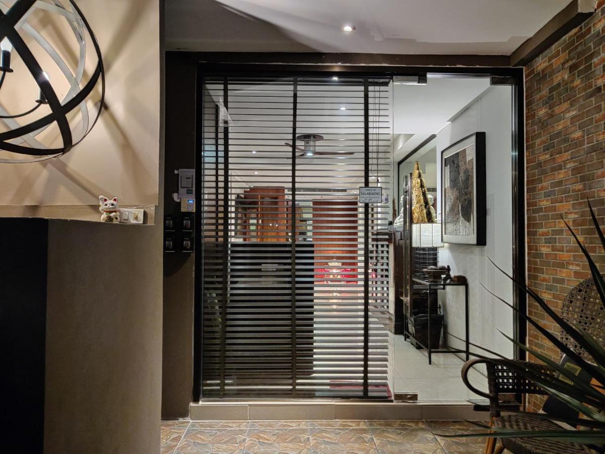Check In Saladaeng (Adults Only) Hotel Bangkok Ngoại thất bức ảnh